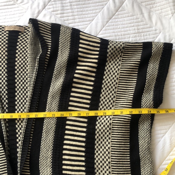 Do everything for love| Kimono shawl sweater| Women’s|. OSFM Black Cream Bo ho - Picture 10 of 11